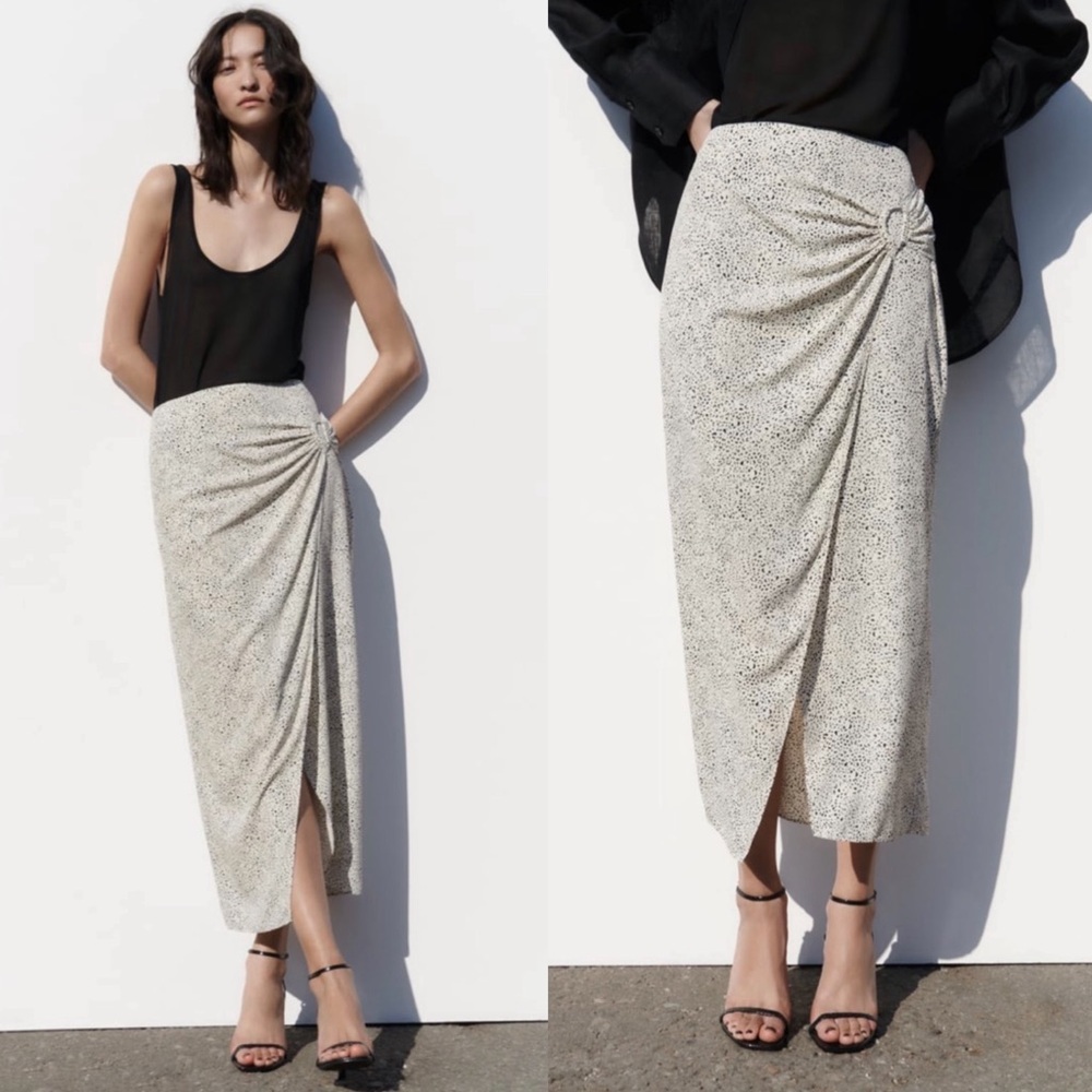 ZARA Animal Print Midi Skirt *HTF* Hard to Find Black White Small